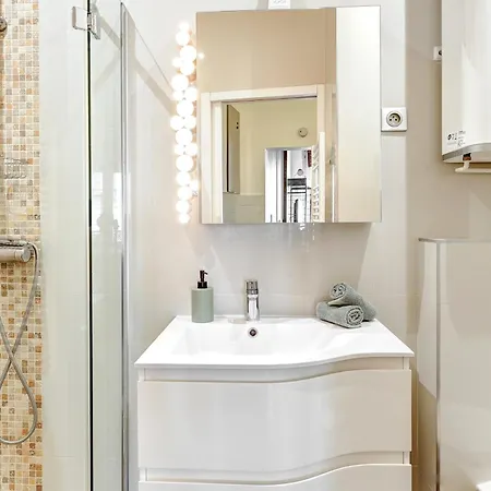 Charming Near Notre-dame & Marais 公寓 *